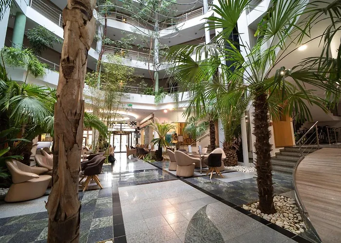 Mendan Magic & Wellness מלון זלקרוס