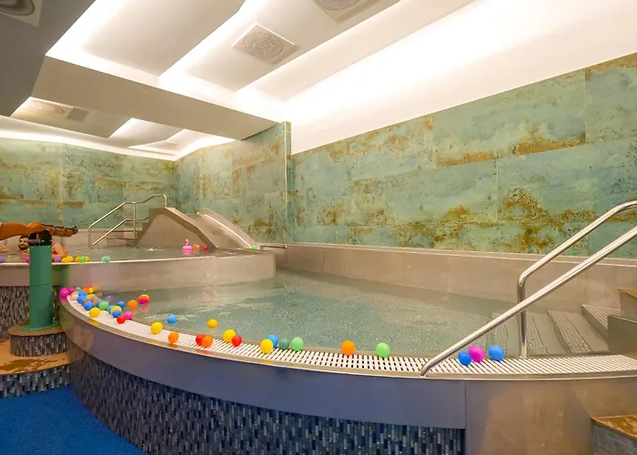 מלון Mendan Magic & Wellness זלקרוס