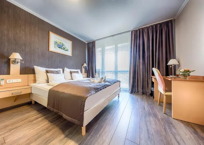 Mendan Magic & Wellness מלון